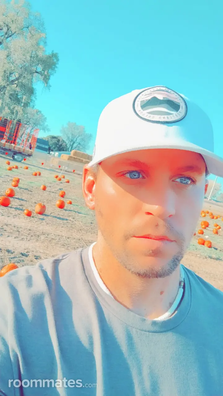 Profile photo 1 of 1