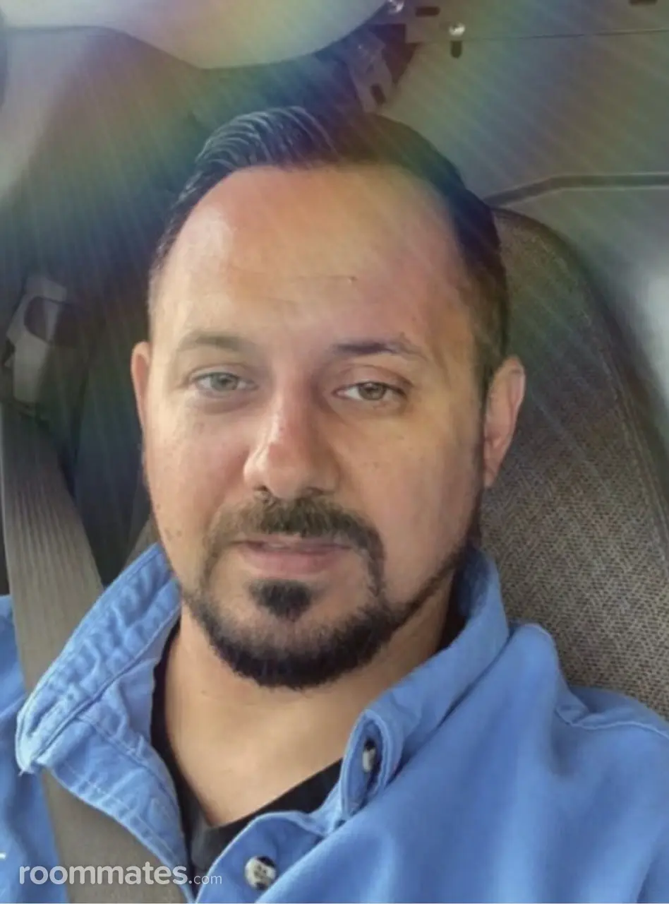 Profile photo 13 of 13