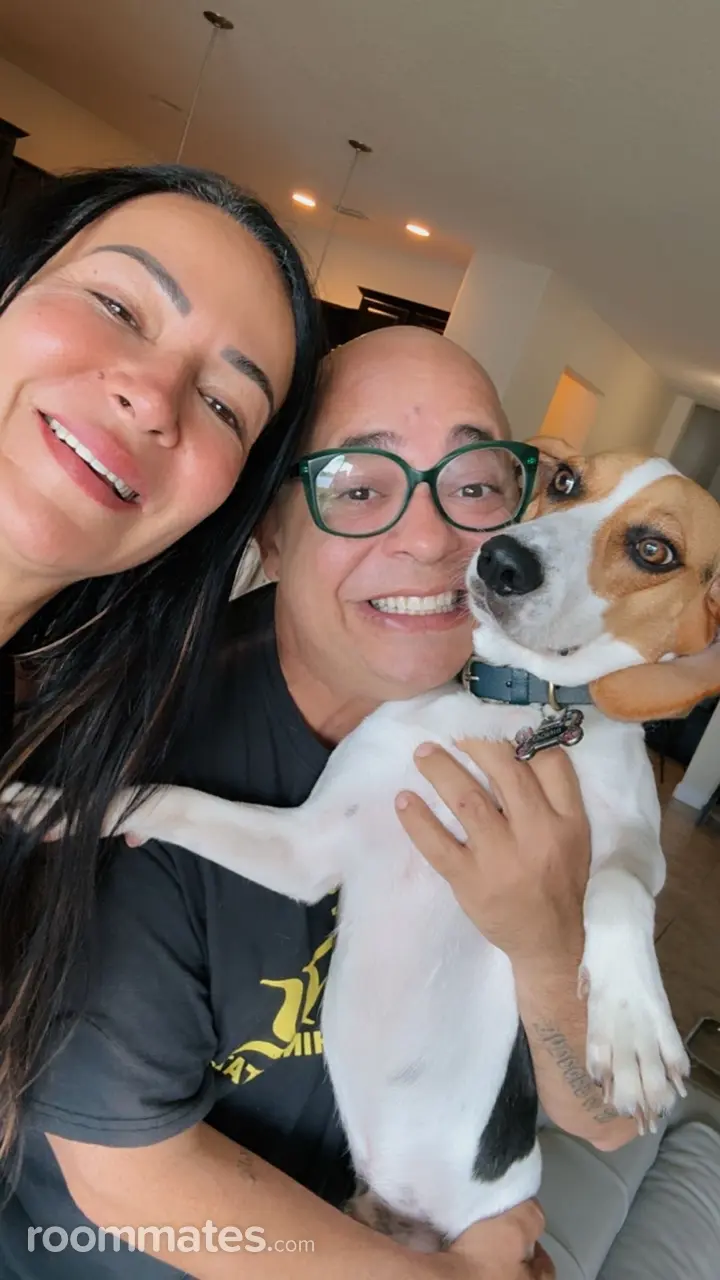 Profile photo 3 of 9