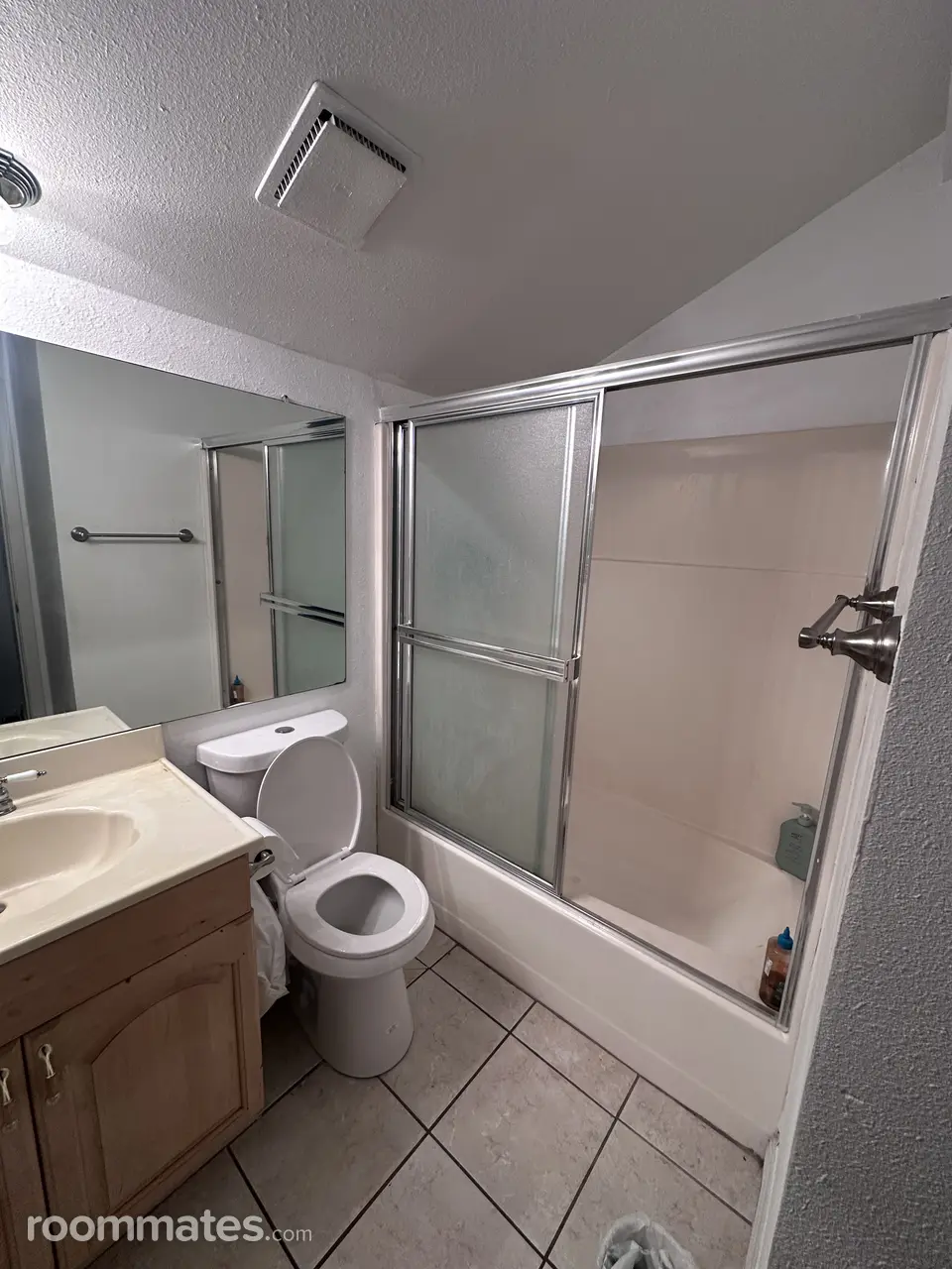 Profile photo 3 of 8