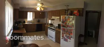 Room for rent in Garfield Heights, OH $570, house