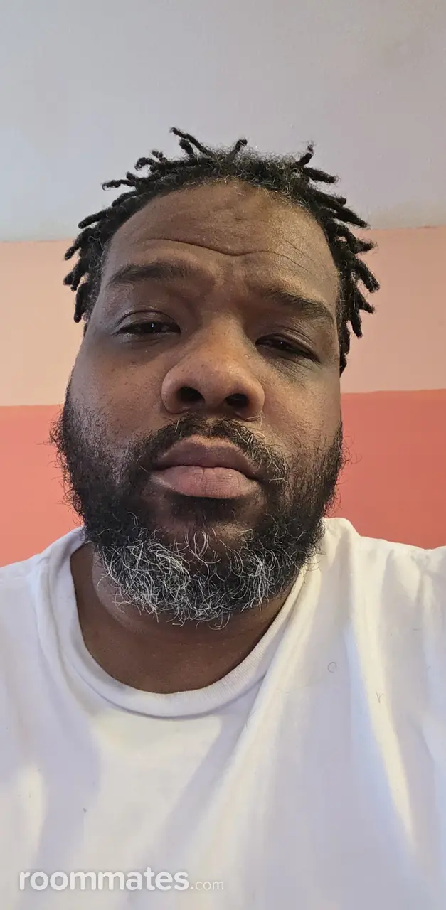 Profile photo 1 of 1