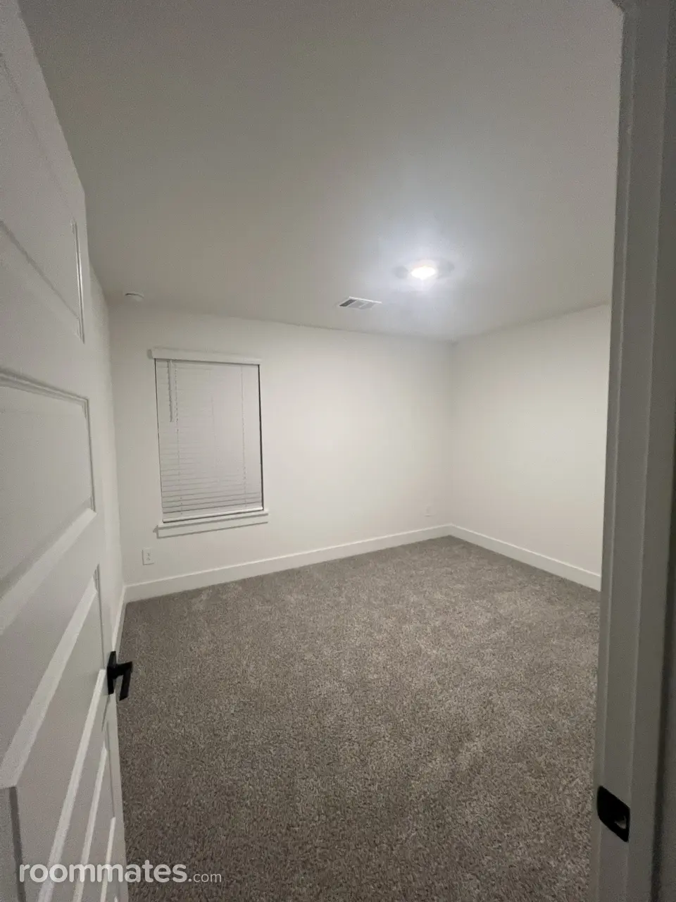 Profile photo 5 of 6