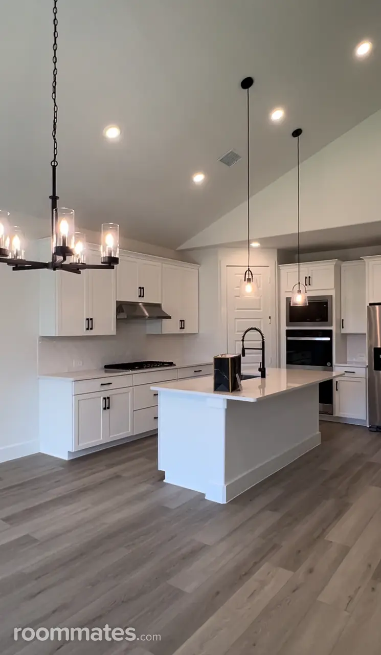 Profile photo 1 of 6