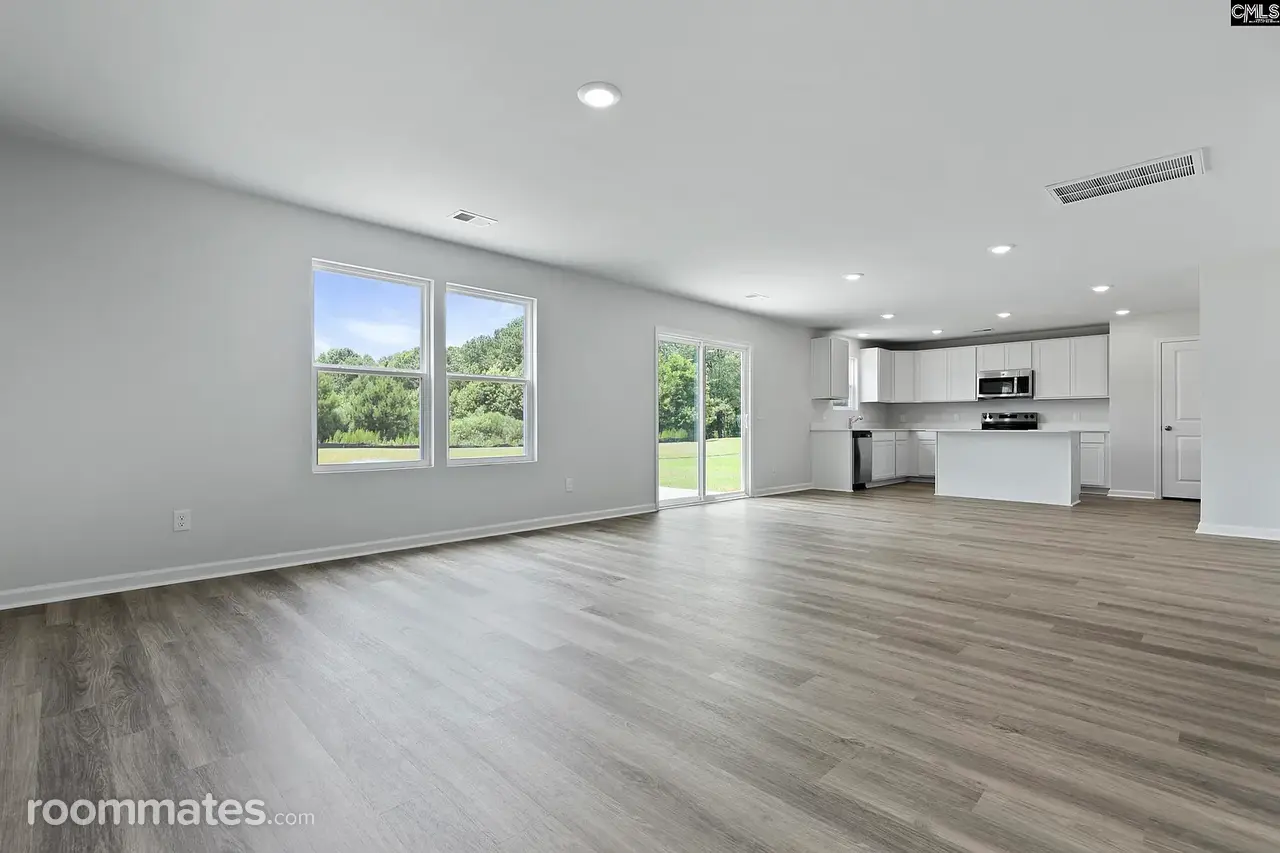 Profile photo 2 of 12