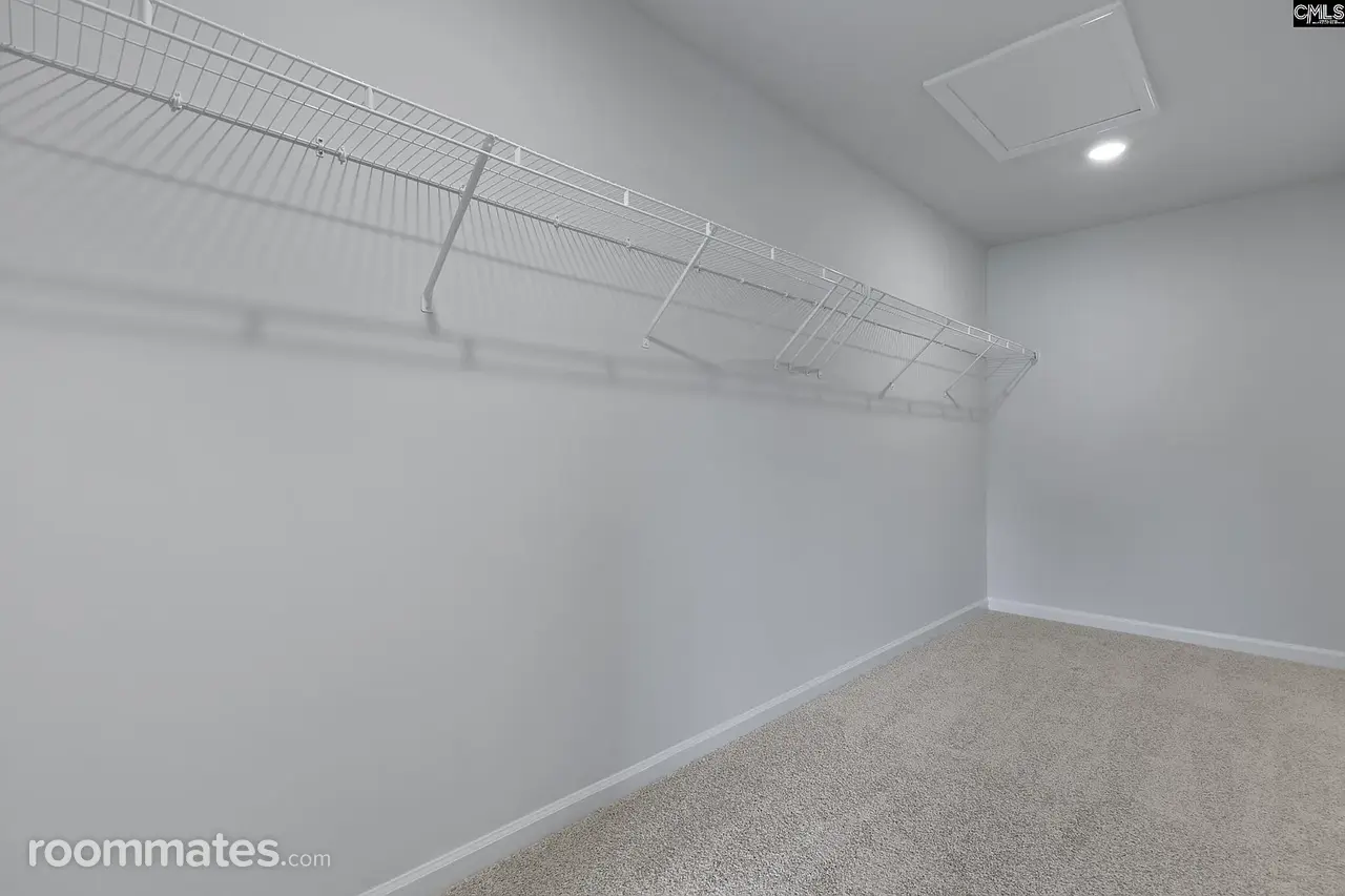 Profile photo 6 of 12