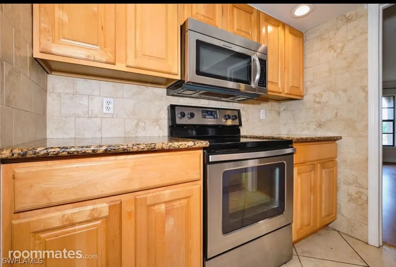 Profile photo 3 of 15