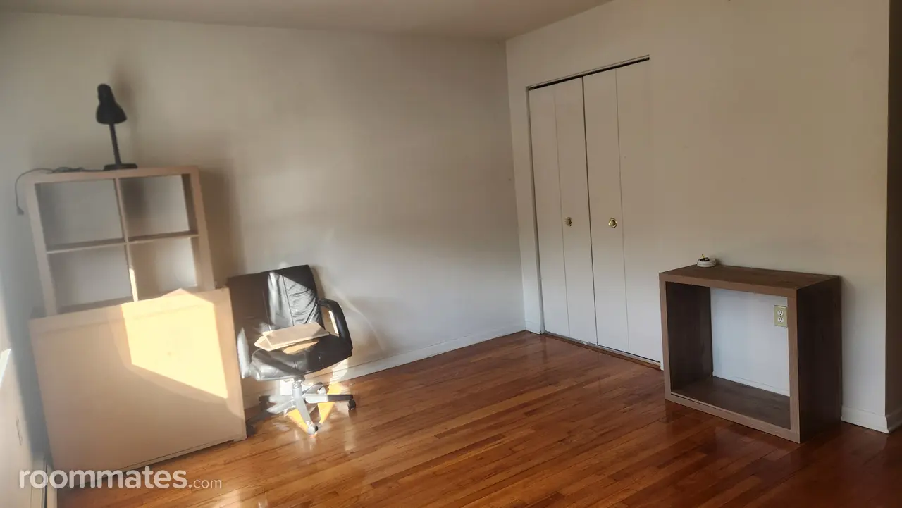 Profile photo 2 of 4