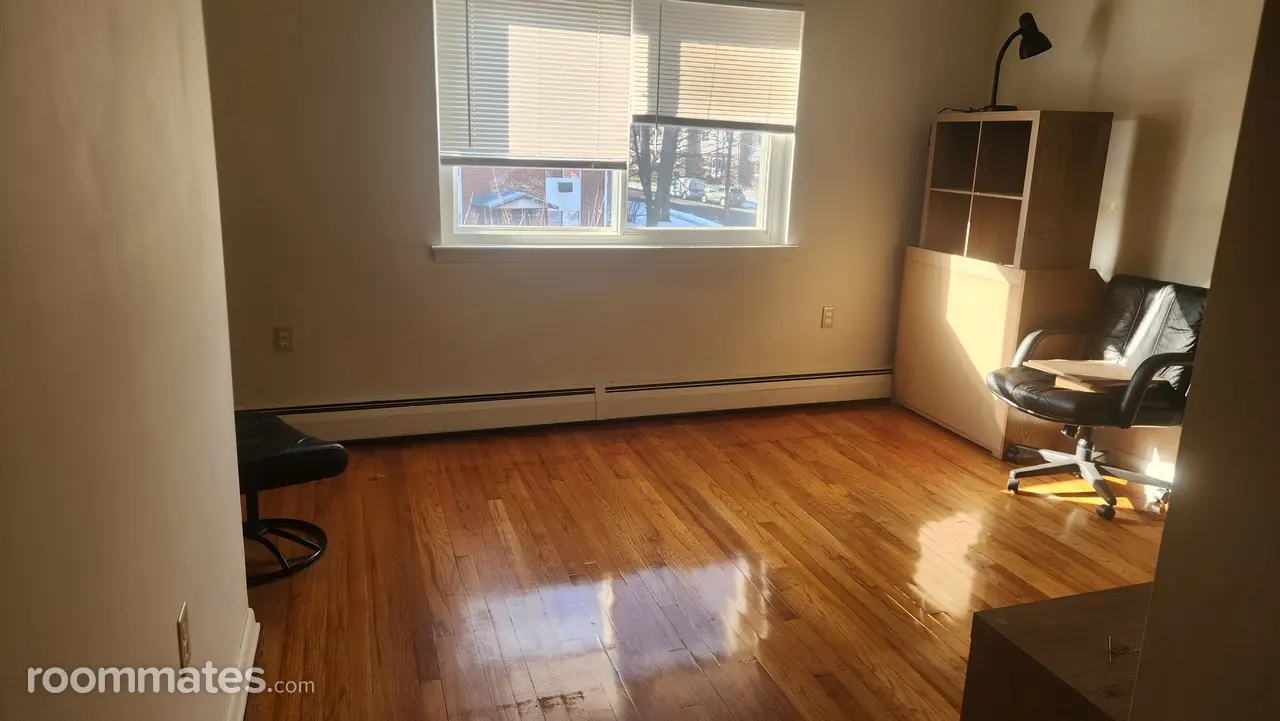 Profile photo 3 of 4