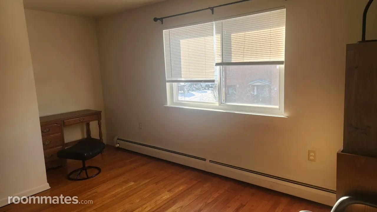 Profile photo 1 of 4