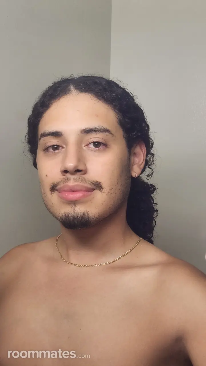 Profile photo 4 of 4