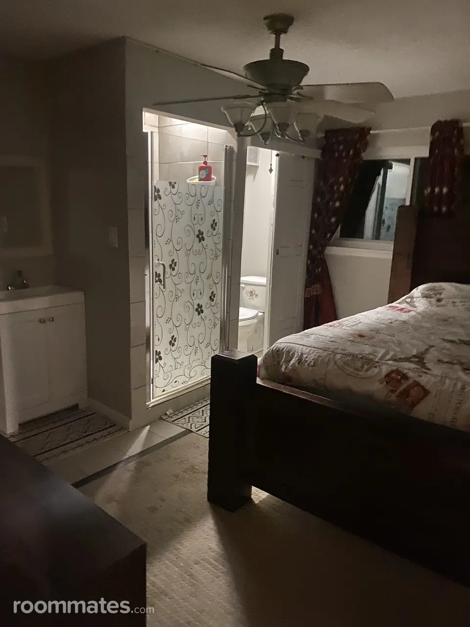 Profile photo 3 of 4