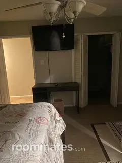 Room for rent in San Antonio, TX $1000, house