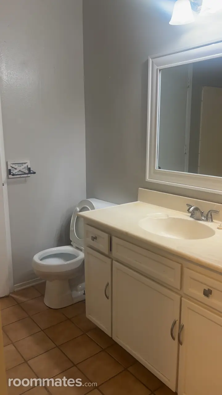 Profile photo 4 of 5