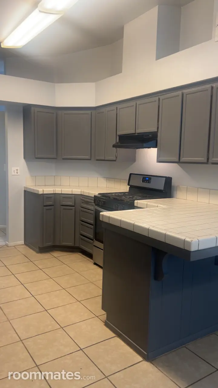 Profile photo 2 of 5