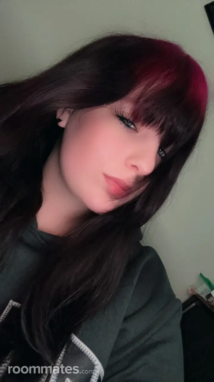 Profile photo 3 of 4