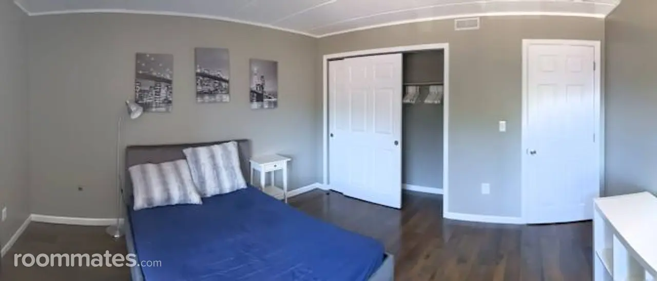 Profile photo 5 of 7