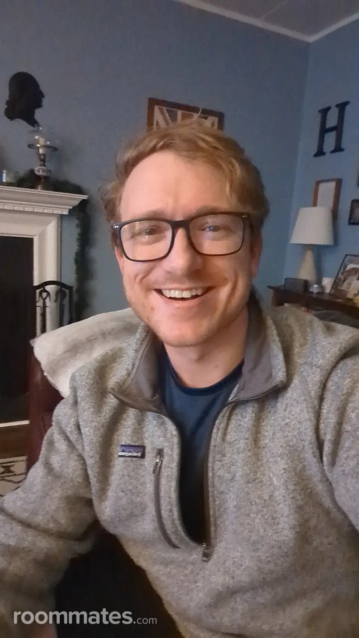 Profile photo 7 of 7