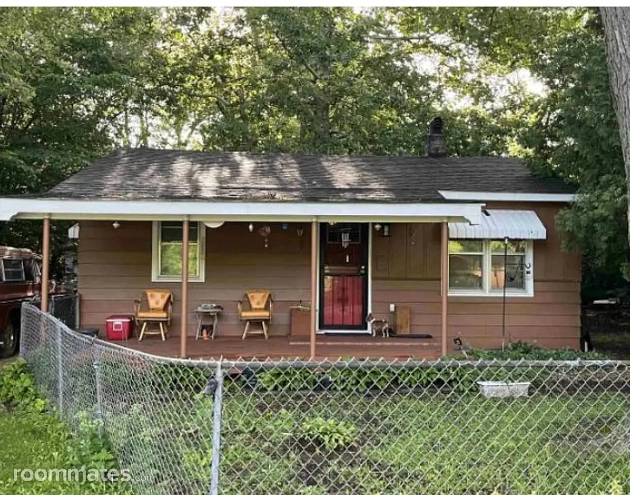 Profile photo 1 of 2