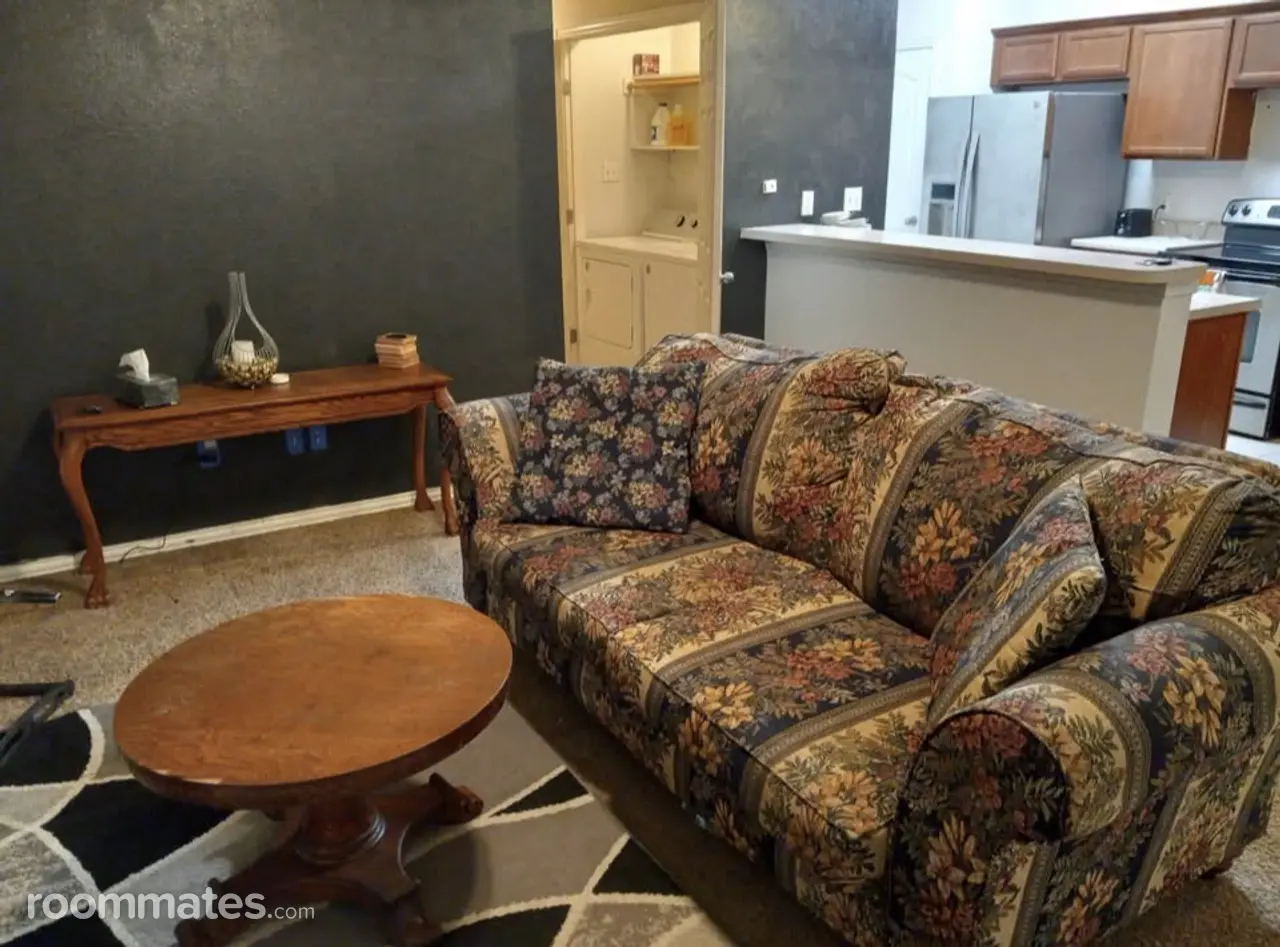 Profile photo 1 of 9