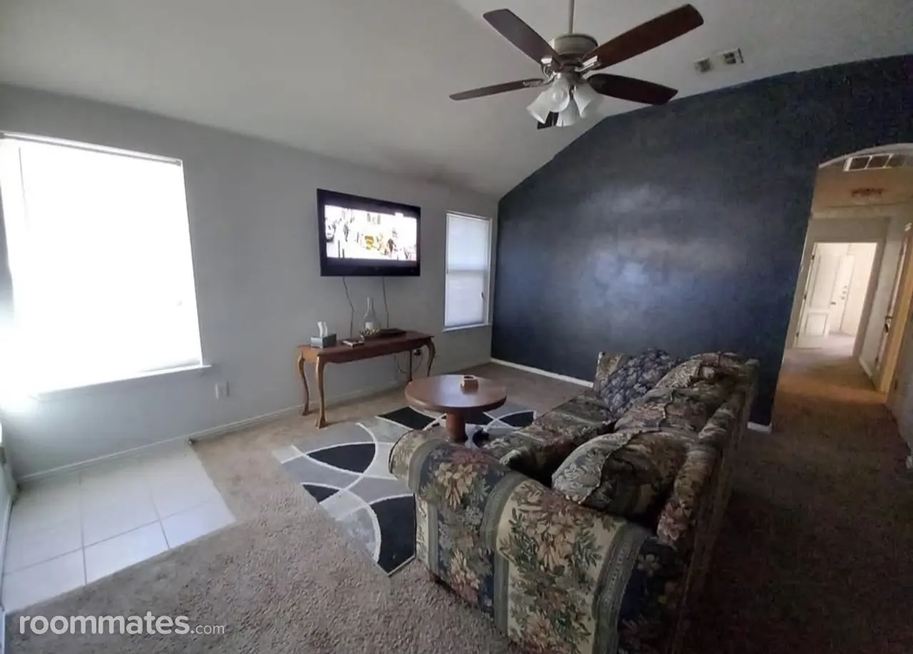 Profile photo 2 of 9