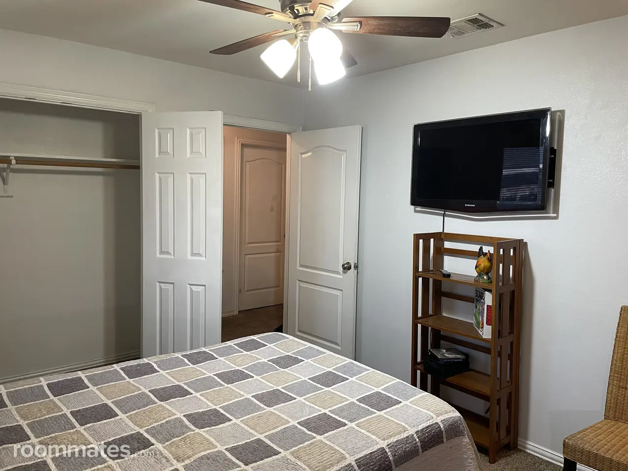 Profile photo 3 of 11