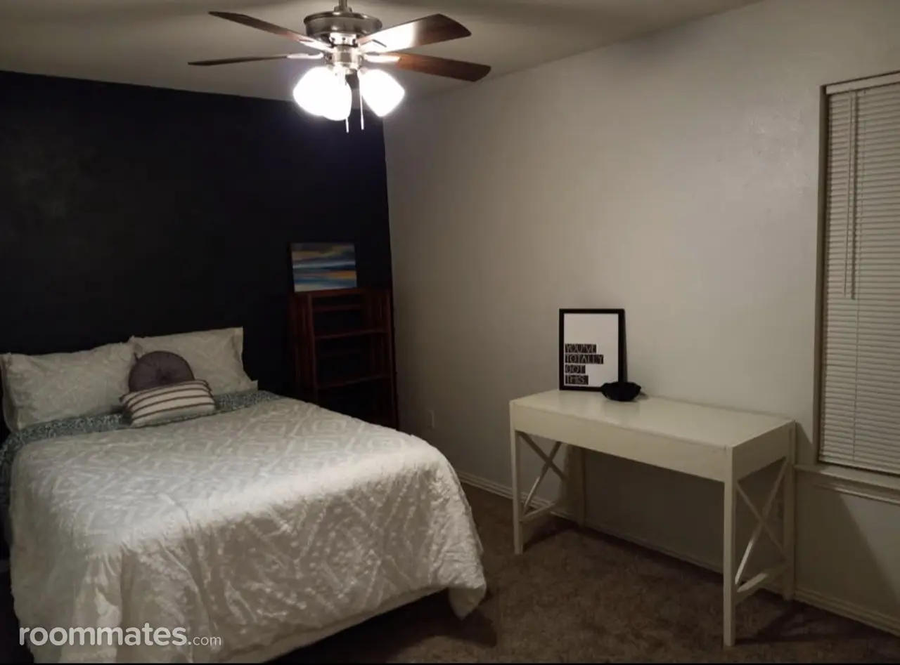 Profile photo 8 of 9