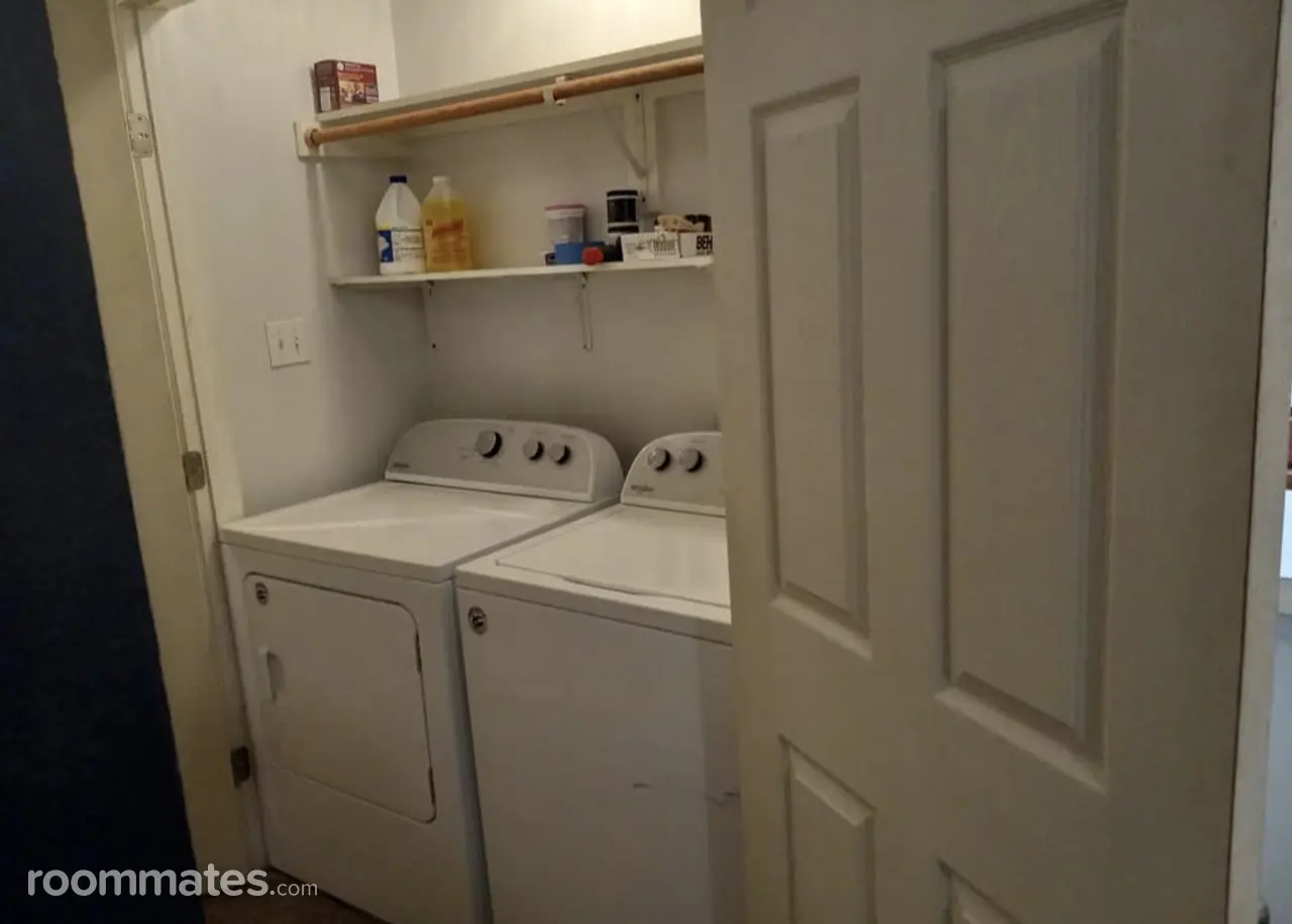 Profile photo 6 of 9