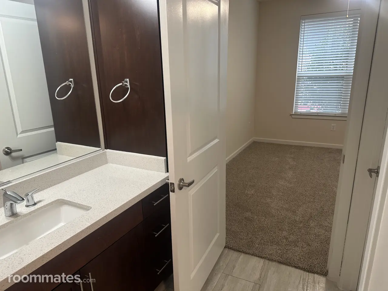 Profile photo 4 of 11