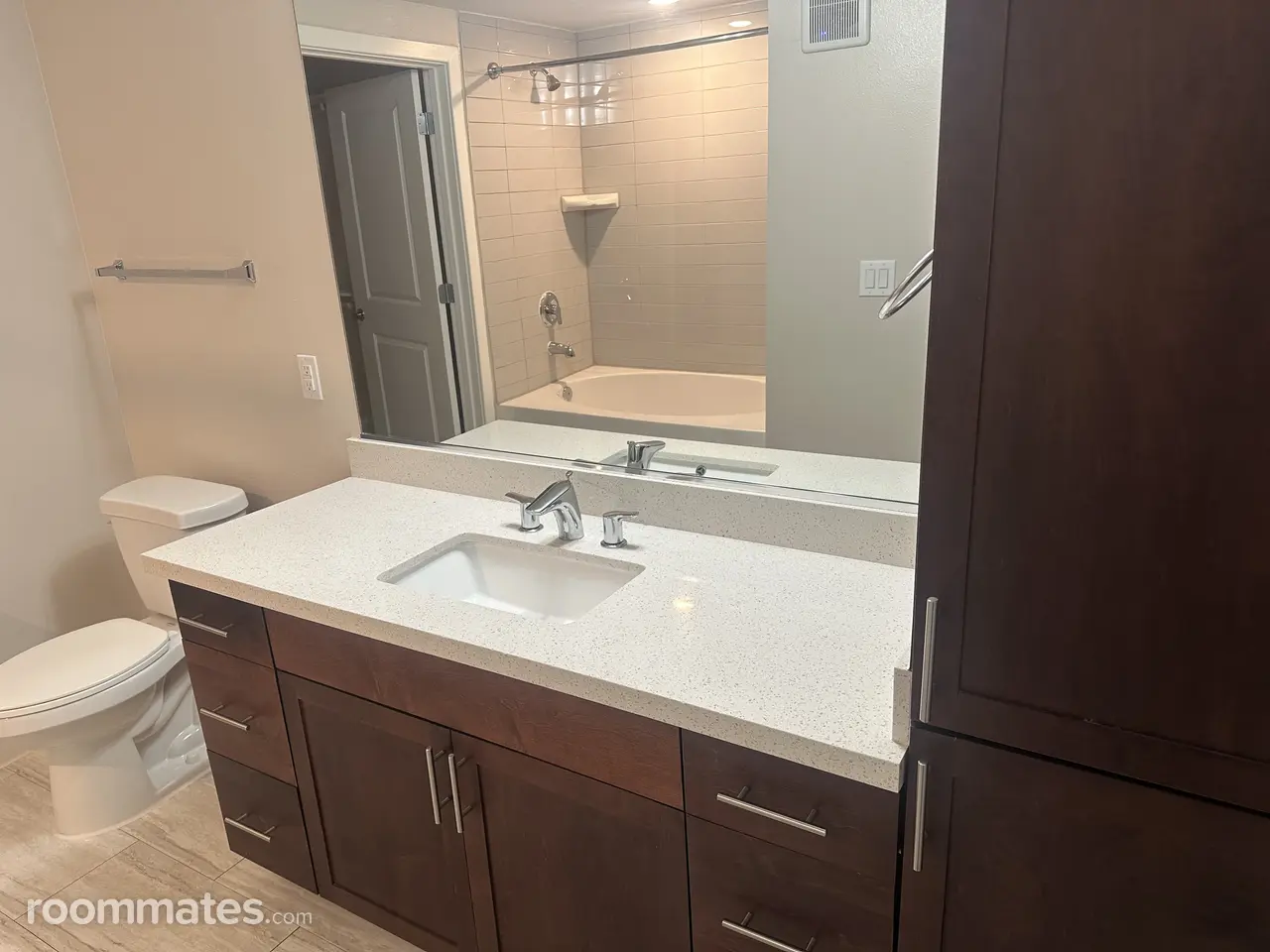 Profile photo 7 of 11