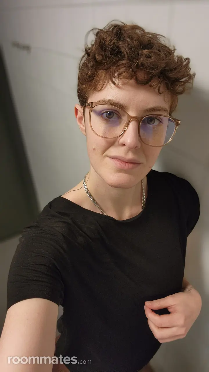 Profile photo 1 of 6