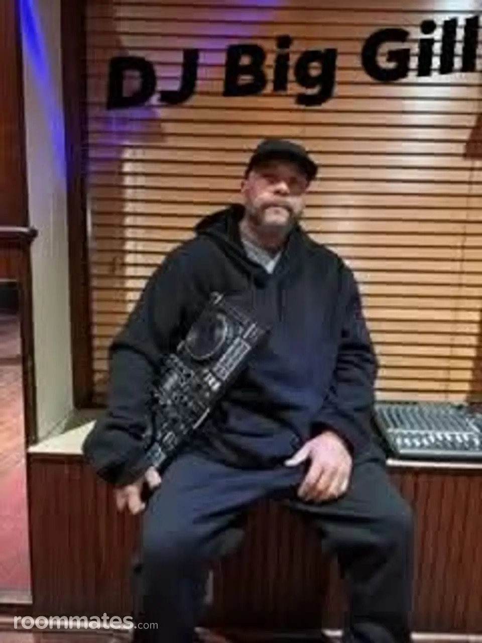 Profile photo 1 of 3