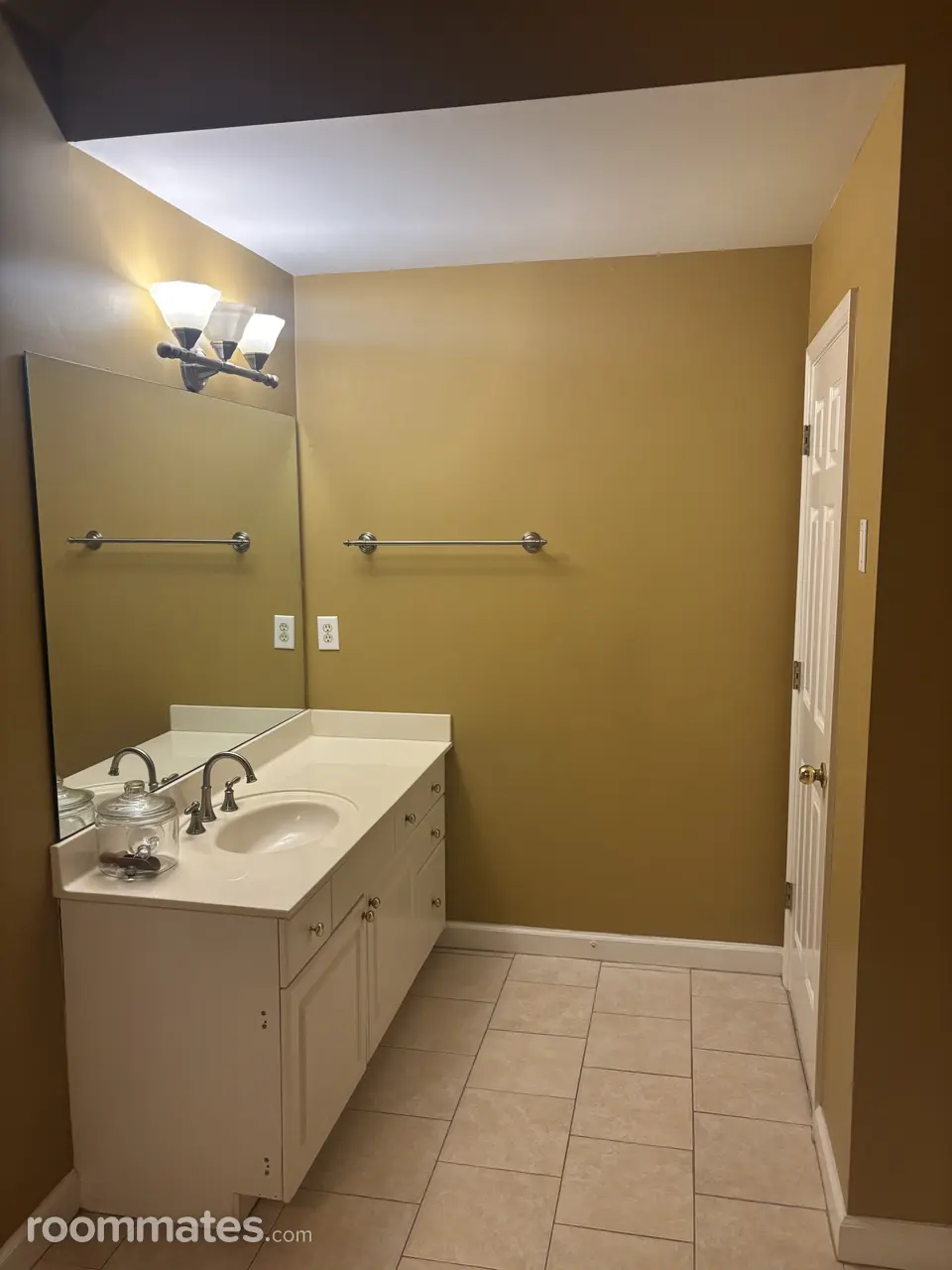 Profile photo 3 of 11