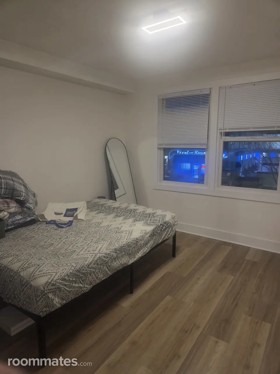 Profile photo 2 of 4