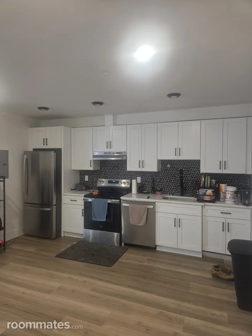 Profile photo 3 of 4