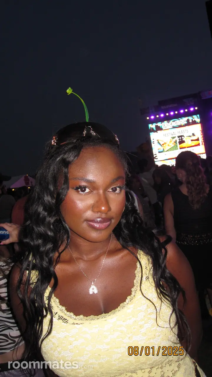 Profile photo 4 of 6