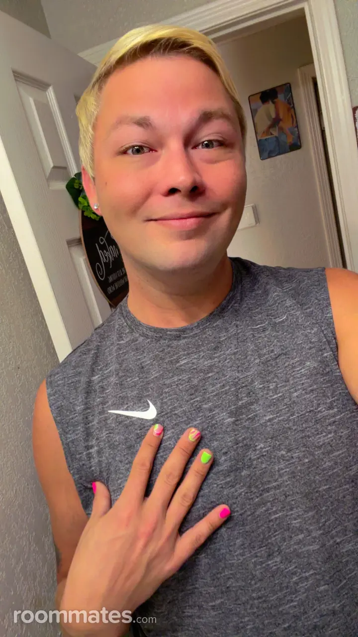 Profile photo 4 of 4