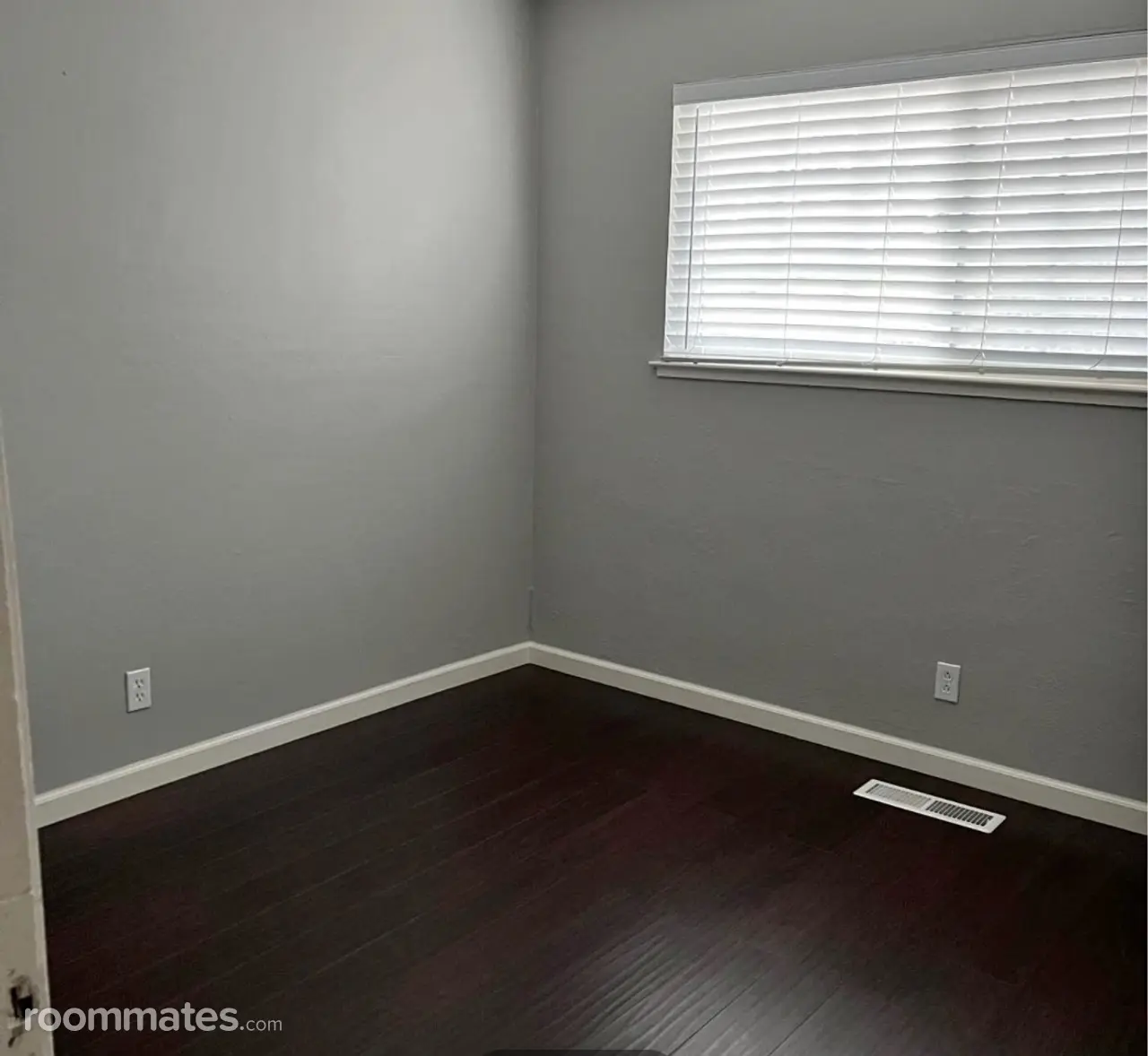 Profile photo 1 of 3