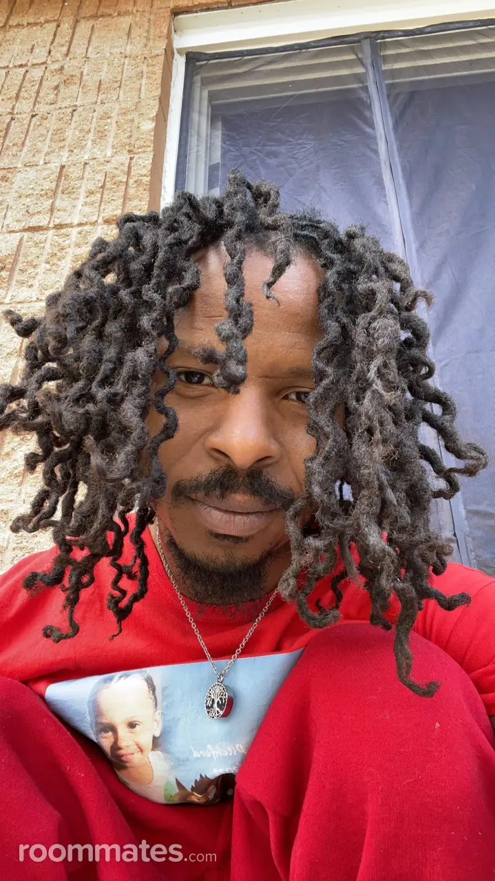 Profile photo 1 of 1