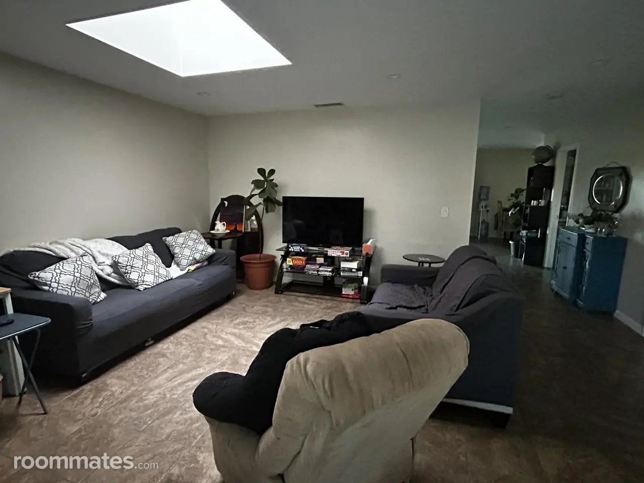 Profile photo 2 of 11