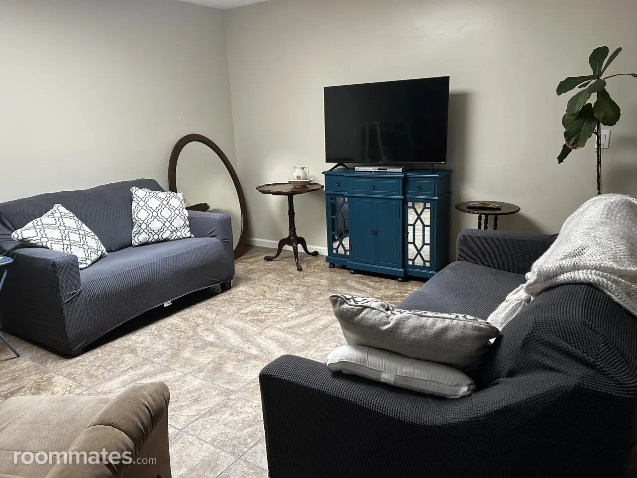 Profile photo 9 of 11