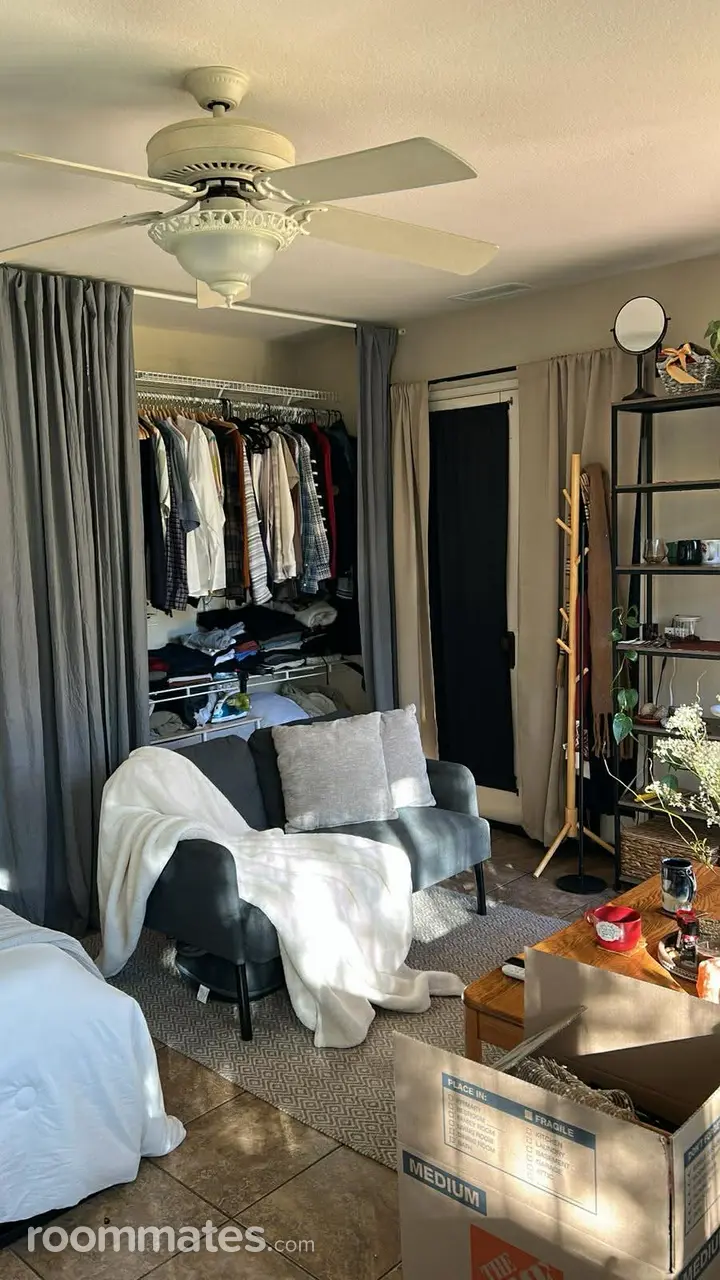 Profile photo 7 of 11