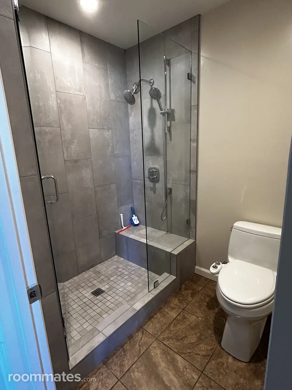 Profile photo 7 of 11