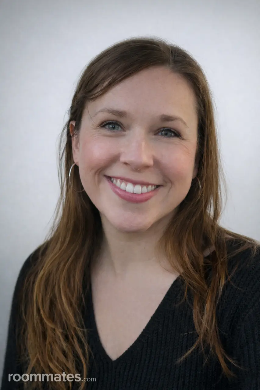 Profile photo 4 of 4