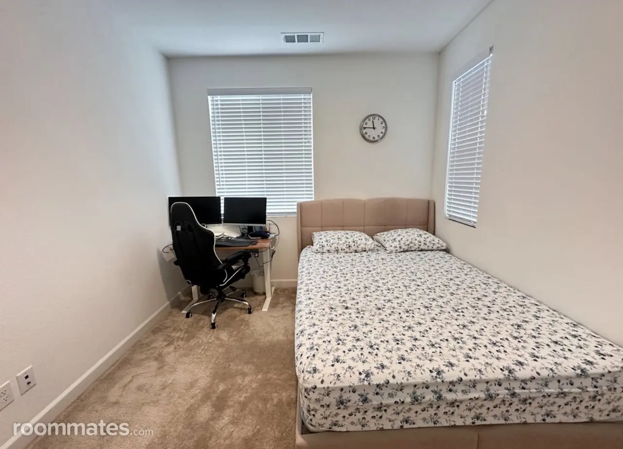 Profile photo 4 of 9