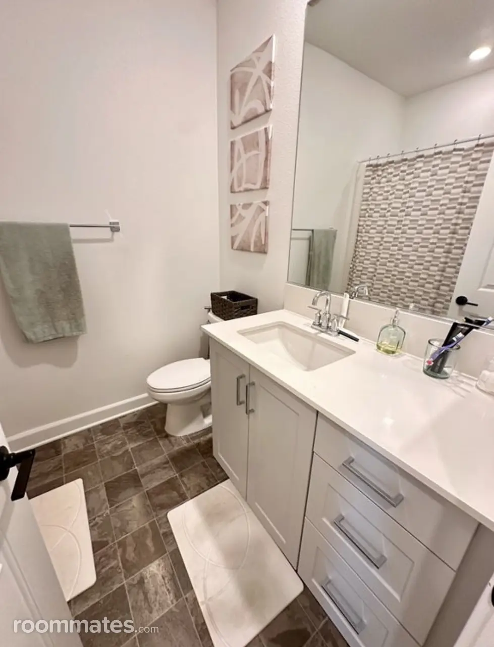 Profile photo 6 of 9