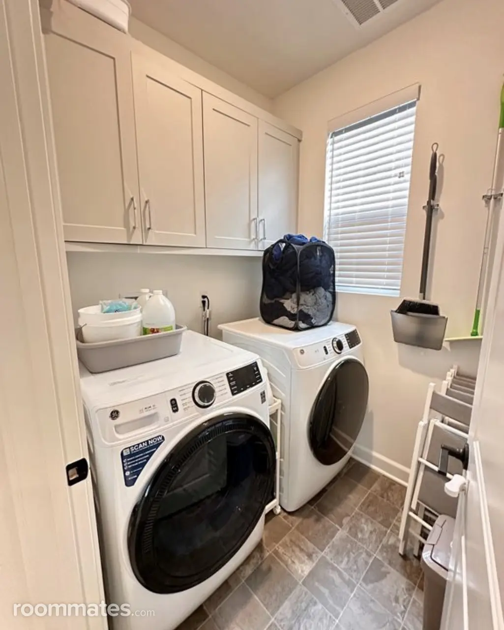 Profile photo 7 of 9