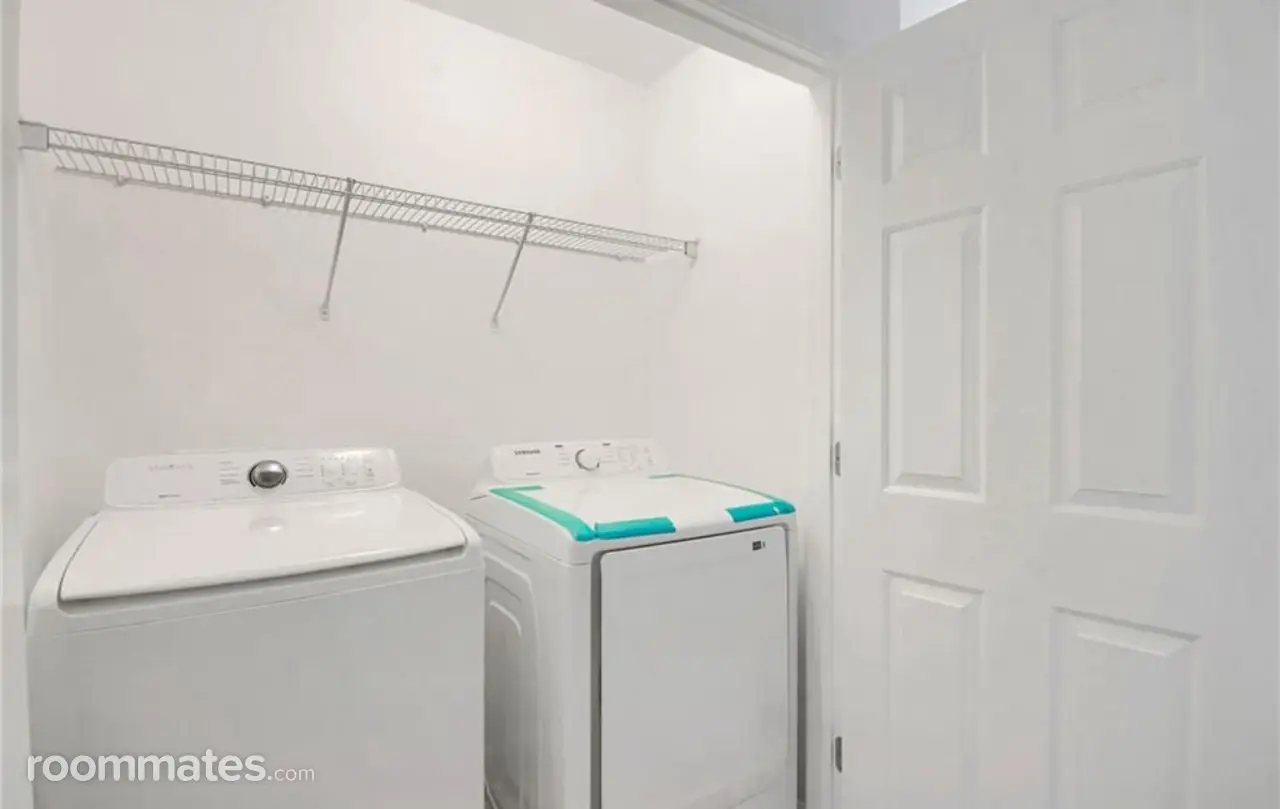 Profile photo 5 of 5