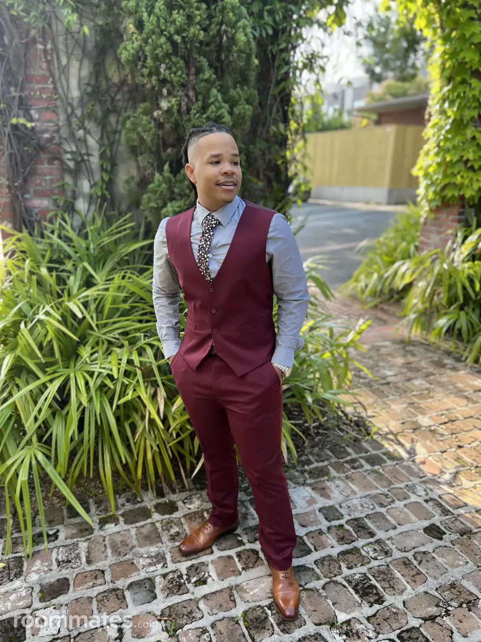 Profile photo 6 of 6