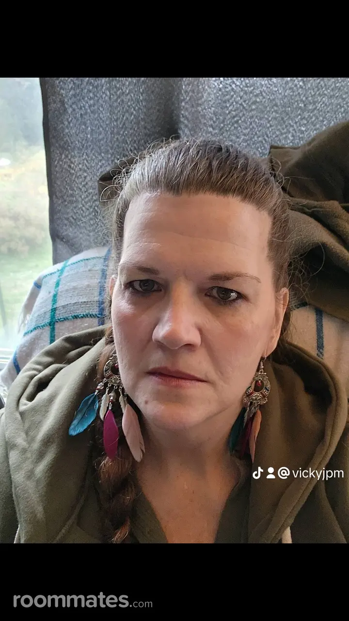 Profile photo 4 of 4